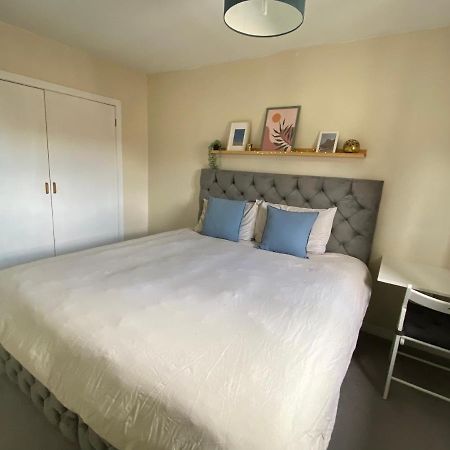 Cozy Bedroom In Shared Accommodation With Free Parking Édimbourg Extérieur photo